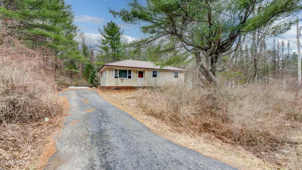 $85,000 | 489 Highway 29A, Gloversville, NY 12078