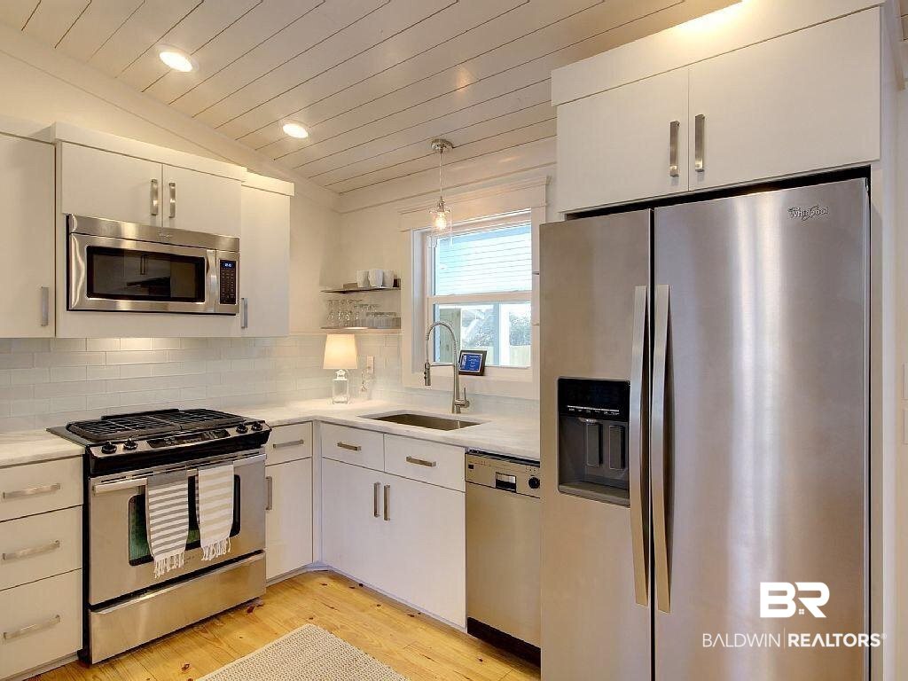 102 North Bancroft Street Fairhope, AL 36532 - Photo 5 of 16