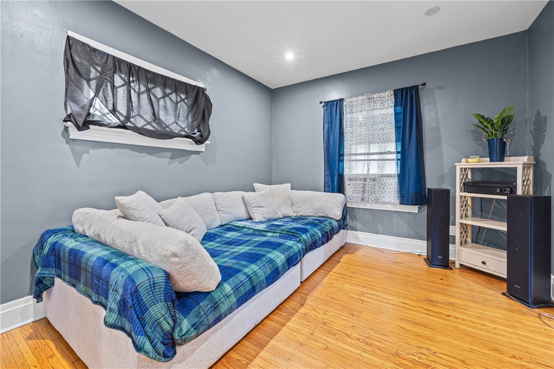 337 Sawyer Street Rochester, NY 14619 - Photo 7 of 24 Gallery Image 7