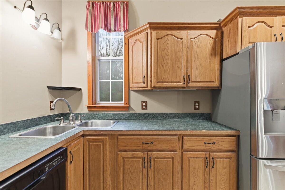 89 Hebron Road Buckfield, ME 04220 - Photo 13 of 50 26-89 Hebron Rd_Buckfield_ME-39