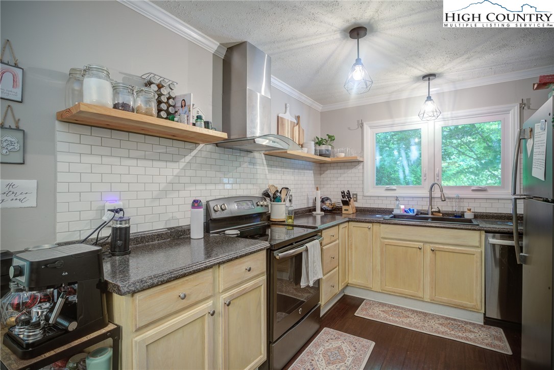 129 Margo Trail, Unit 129 Boone, NC 28607 - Photo 16 of 24 Gallery Image 16