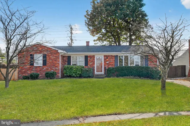 $3,450 | 927 Juliet Lane, Arnold, MD 21012