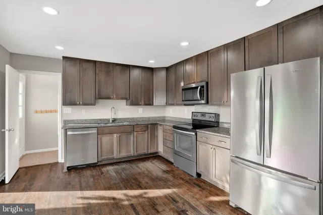 $3,450 | 927 Juliet Lane, Arnold, MD 21012