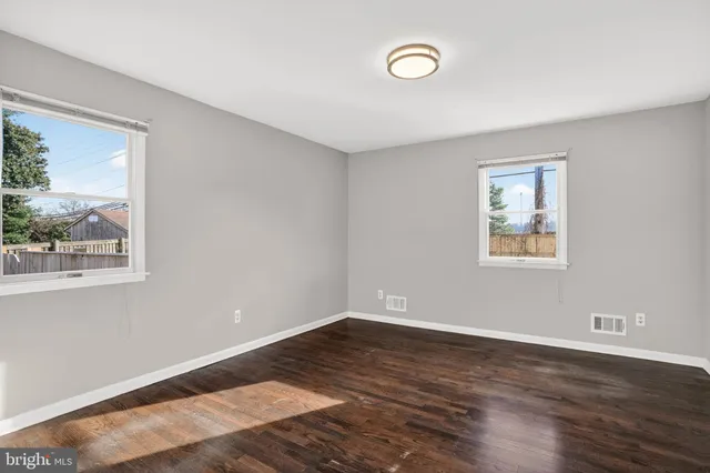 $3,450 | 927 Juliet Lane, Arnold, MD 21012