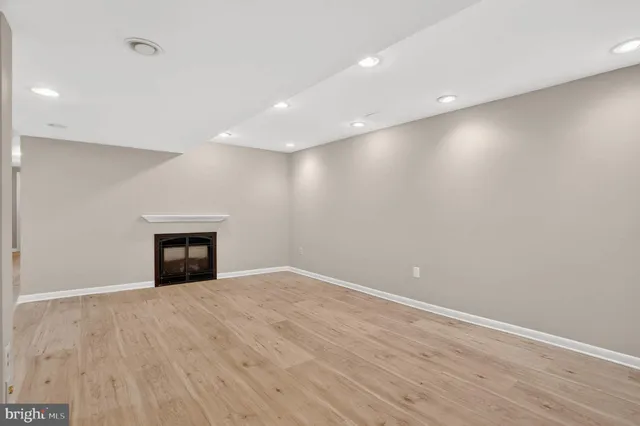 $3,450 | 927 Juliet Lane, Arnold, MD 21012