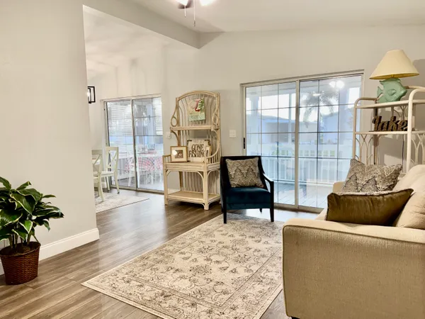 $222,000 | 4350 Southwest 13th Avenue, Okeechobee, FL 34974