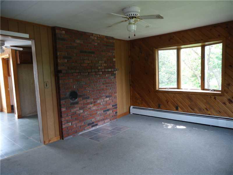 67 Mechanic Falls Road Oxford, ME 04270 - Photo 6 of 17 Living Room.
