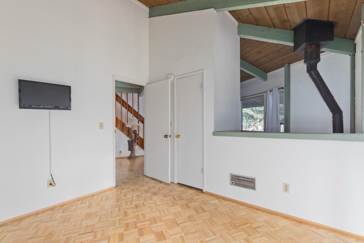 286 Old Mammoth Road, Unit 59 Mammoth Lakes, CA 93546 - Photo 18 of 31 a view of an empty room with a window