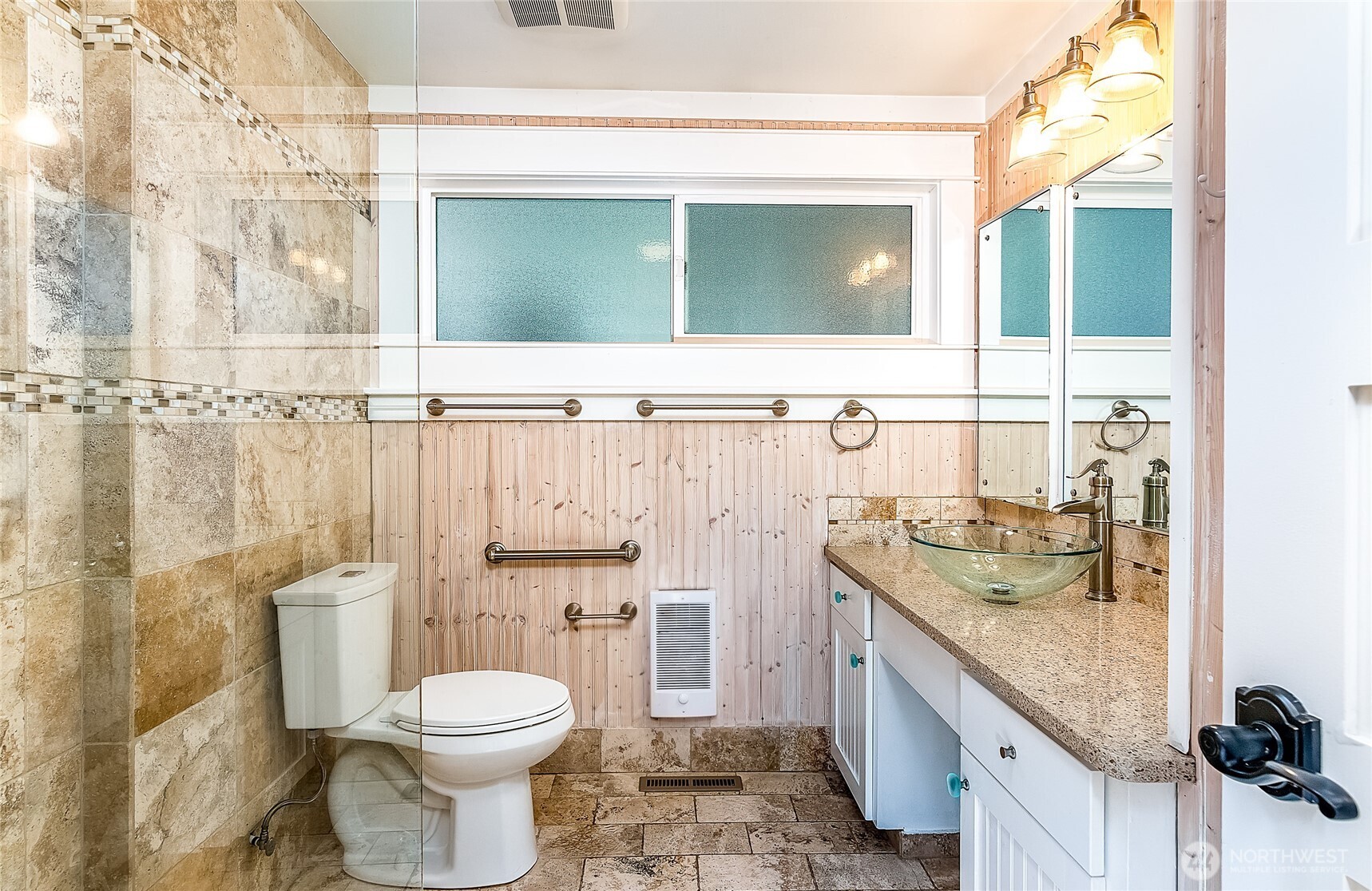 1318 Alki Avenue Southwest Seattle, WA 98116 - Photo 16 of 22