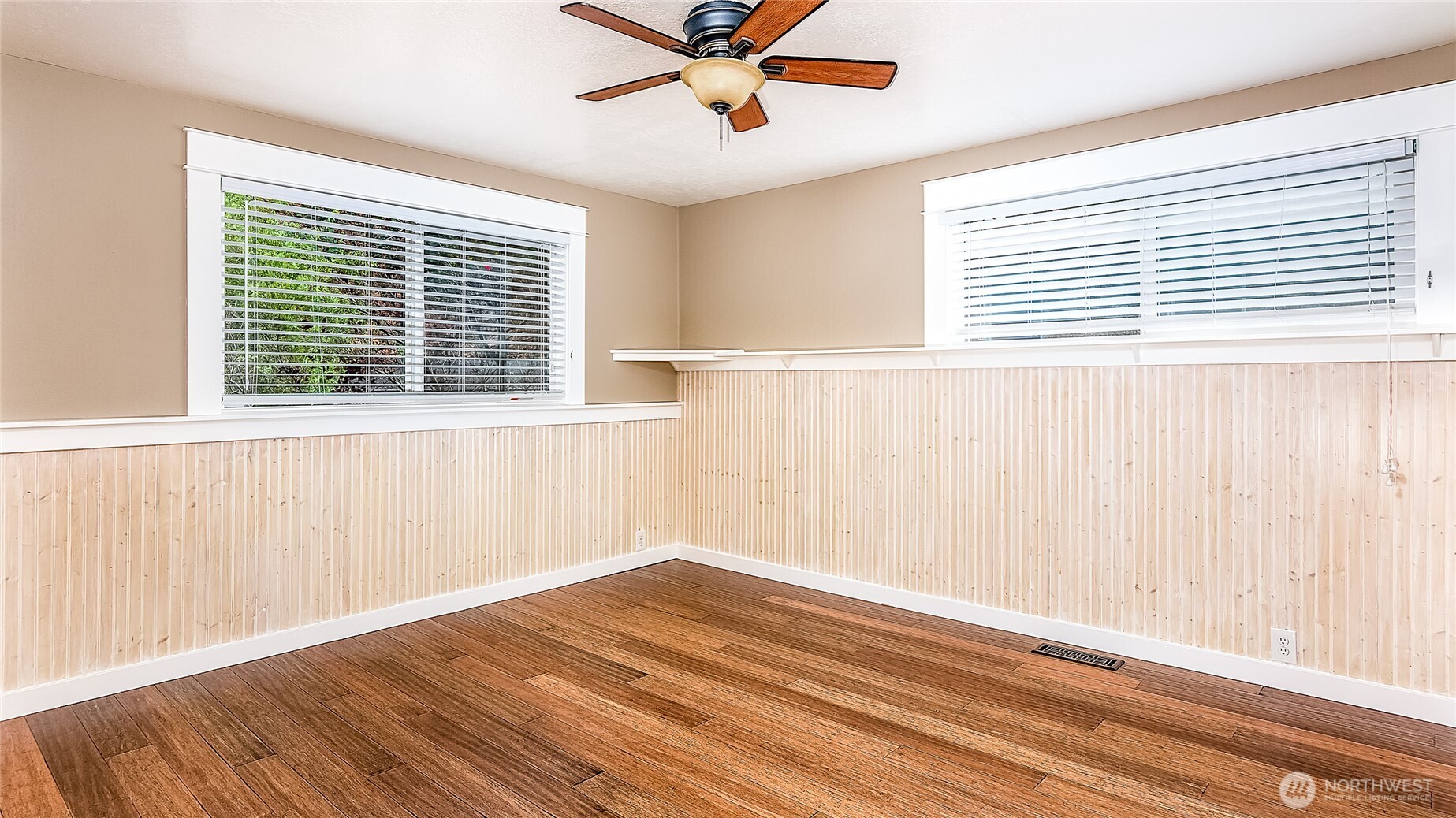 1318 Alki Avenue Southwest Seattle, WA 98116 - Photo 18 of 22