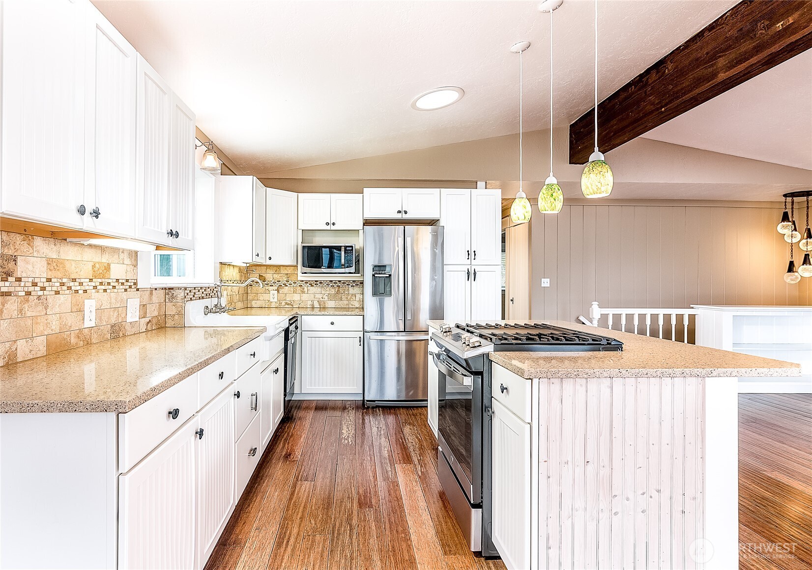 1318 Alki Avenue Southwest Seattle, WA 98116 - Photo 8 of 22