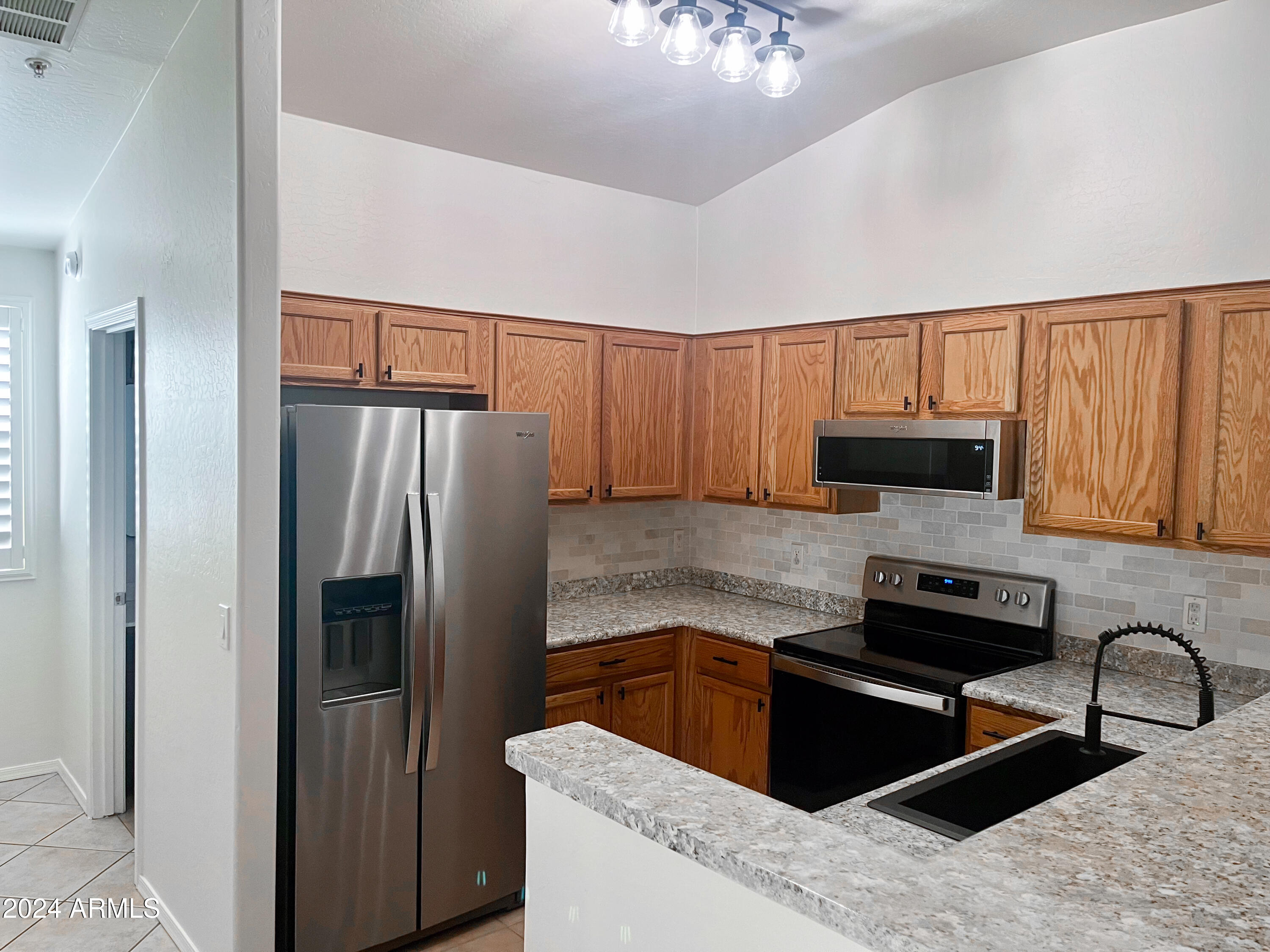 2150 East Bell Road, Unit 1083 Phoenix, AZ 85022 - Photo 5 of 22 kitchen5-3