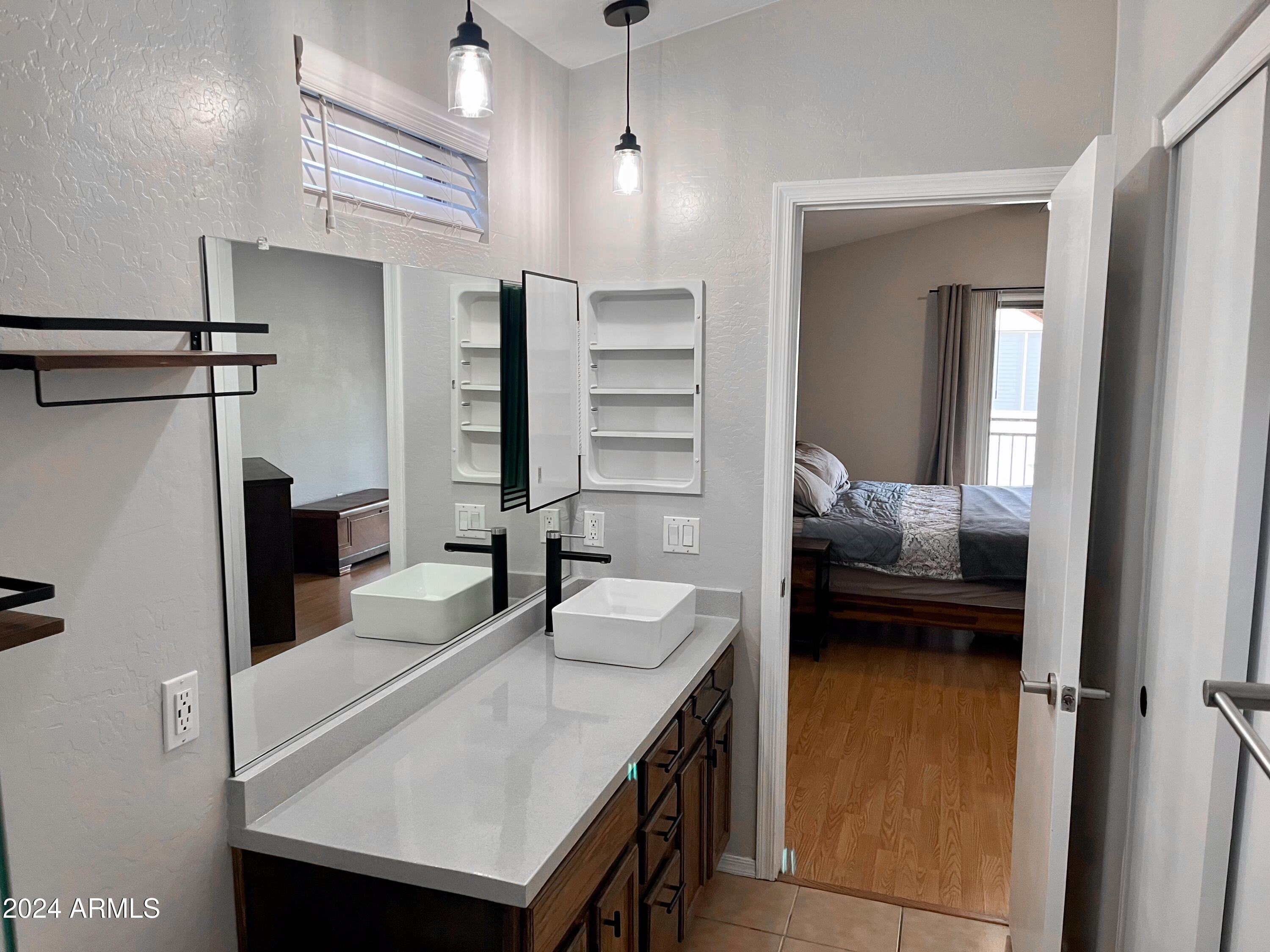 2150 East Bell Road, Unit 1083 Phoenix, AZ 85022 - Photo 9 of 22 mbathroom7-10