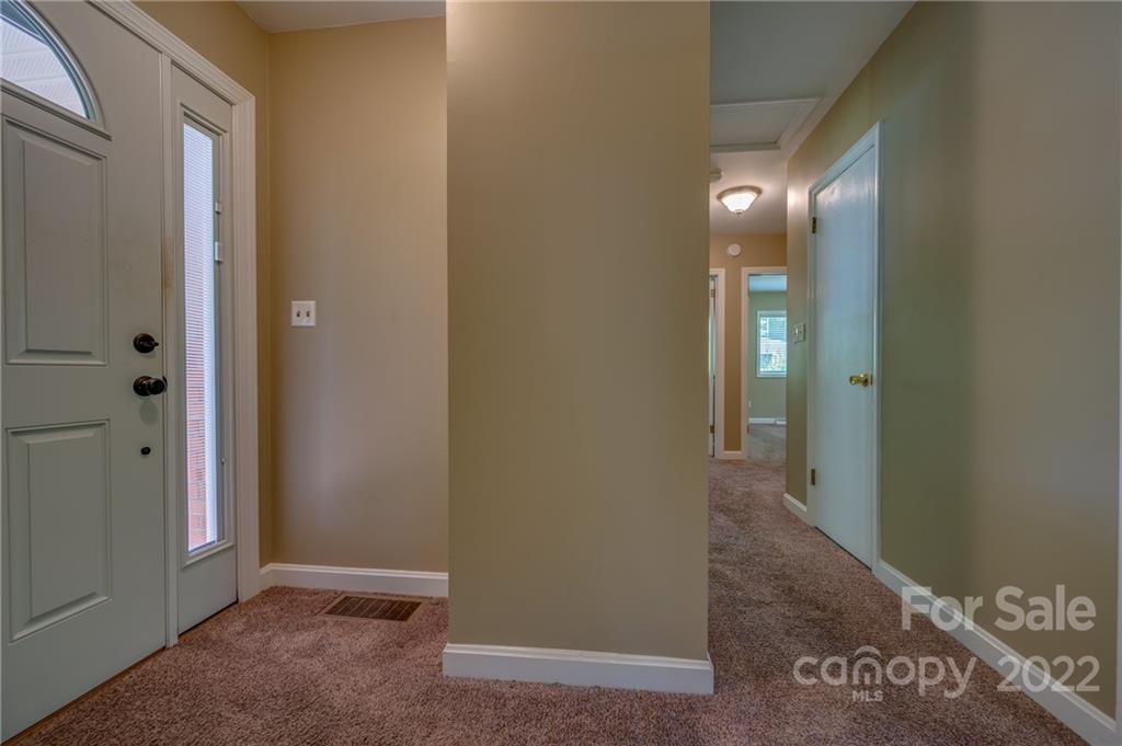 136 Crestview Street Rutherfordton, NC 28139 - Photo 6 of 34 a view of hallway with livingroom