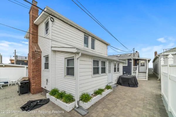 $1,985 | 171 Beach Front, Unit 3, Manasquan, NJ 08736