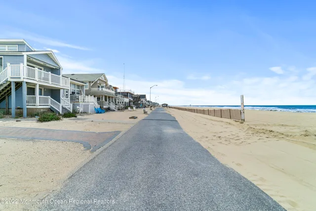$1,975 | 171 Beach Front, Unit 3, Manasquan, NJ 08736