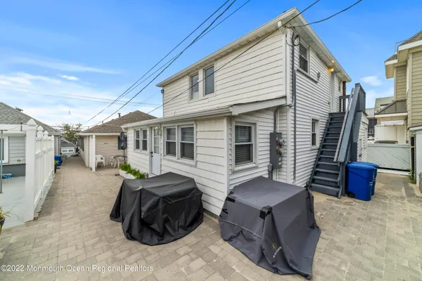 $1,985 | 171 Beach Front, Unit 3, Manasquan, NJ 08736