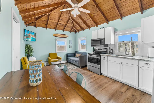 $1,975 | 171 Beach Front, Unit 3, Manasquan, NJ 08736