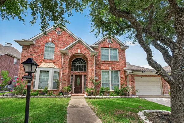$535,000 | 12318 Shadow Green Drive, Houston, TX 77082