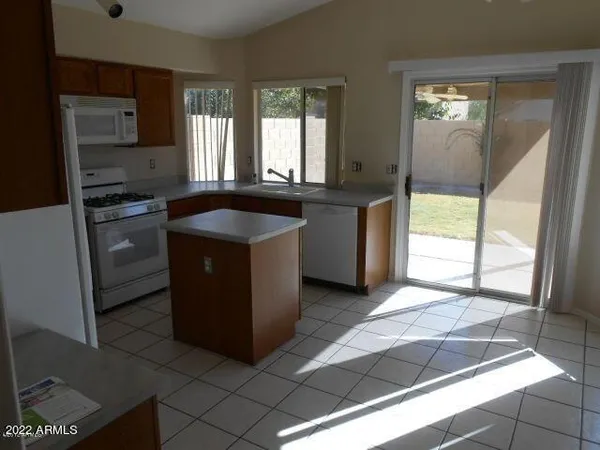 $2,095 | 7459 East Natal Avenue, Mesa, AZ 85209