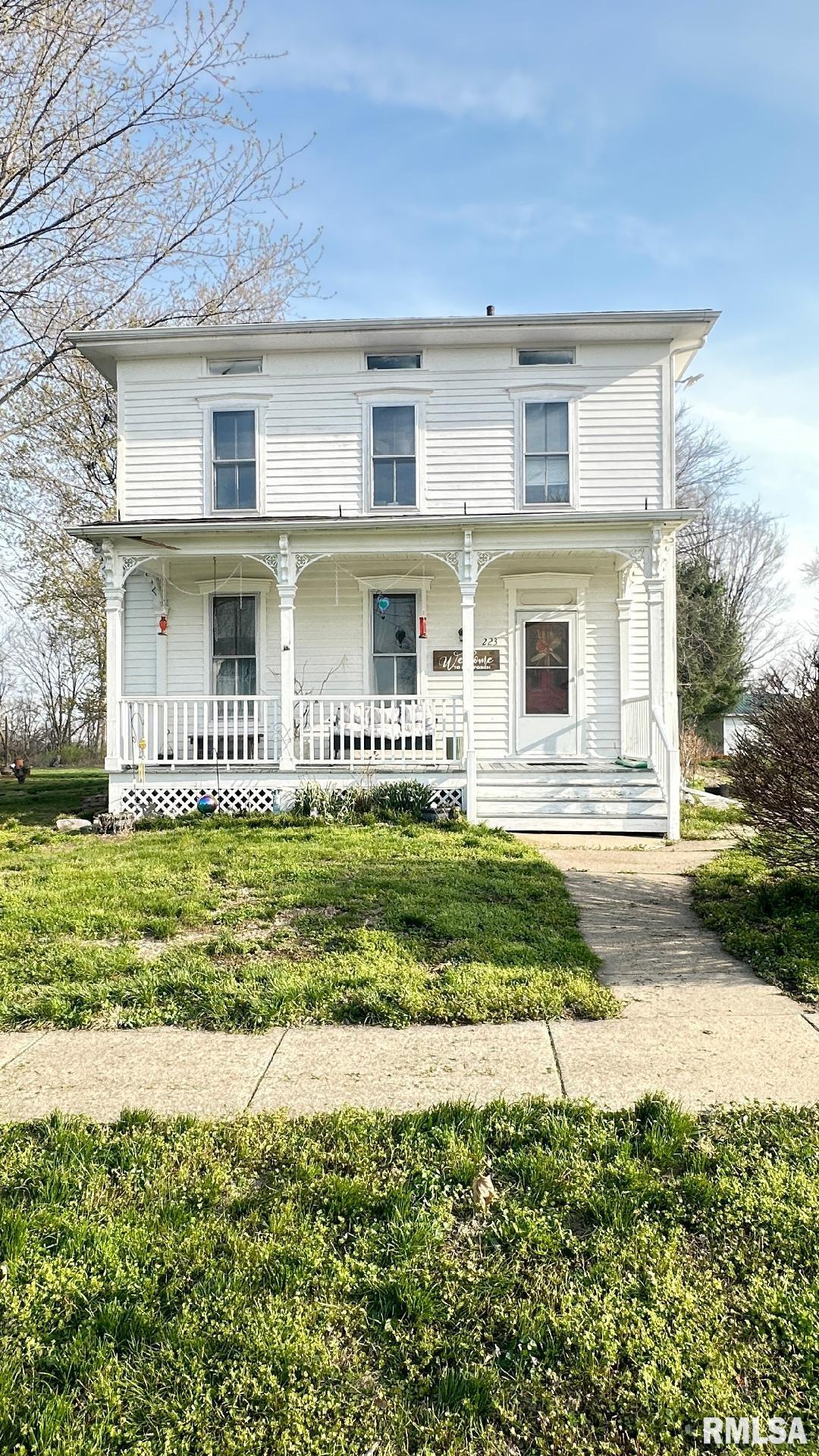 223 West High Street Mendon, IL 62351 - Photo 1 of 23