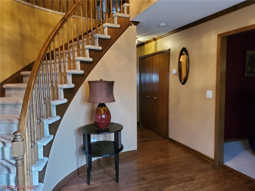 10441 Ridge Road North Royalton, OH 44133 - Photo 3 of 27 Gallery Image 3