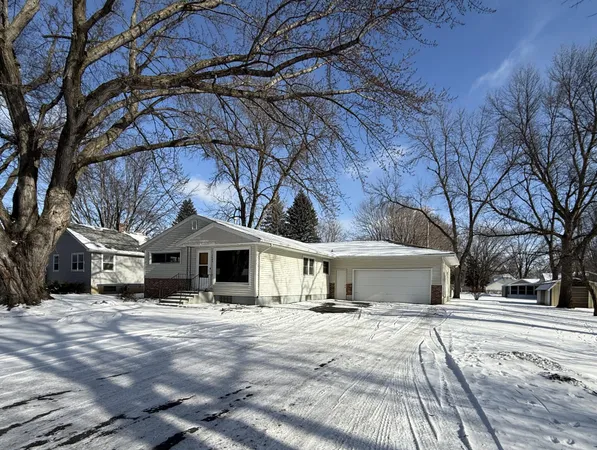 $239,000 | 1608 North 5th Street, Montevideo, MN 56265