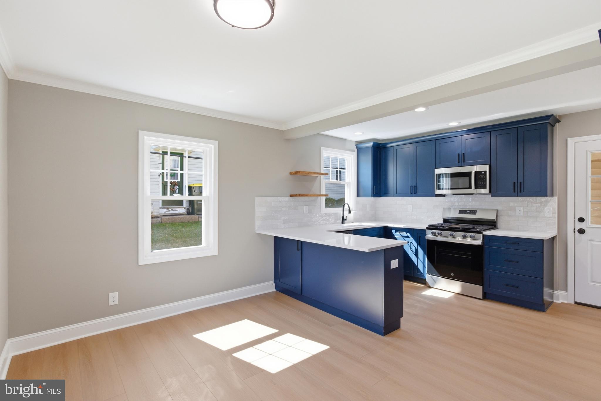 310 Greenhill Road Willow Grove, PA 19090 - Photo 20 of 35 Brand new stylish kitchen all new appliances