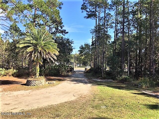 6357 Highway 1 St. Augustine, FL 32086 - Photo 3 of 8 Entrance to Franks Properties