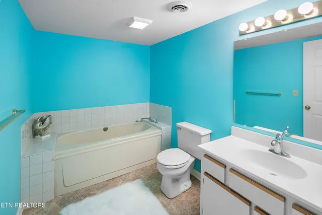 $380,000 | 912 Muirfield Drive, Maryville, TN 37801