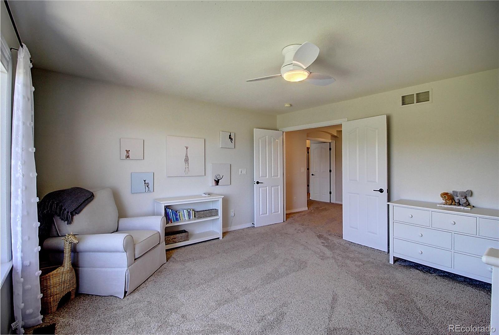 604 Ridgemont Circle Highlands Ranch, CO 80126 - Photo 17 of 40 Gallery Image 17
