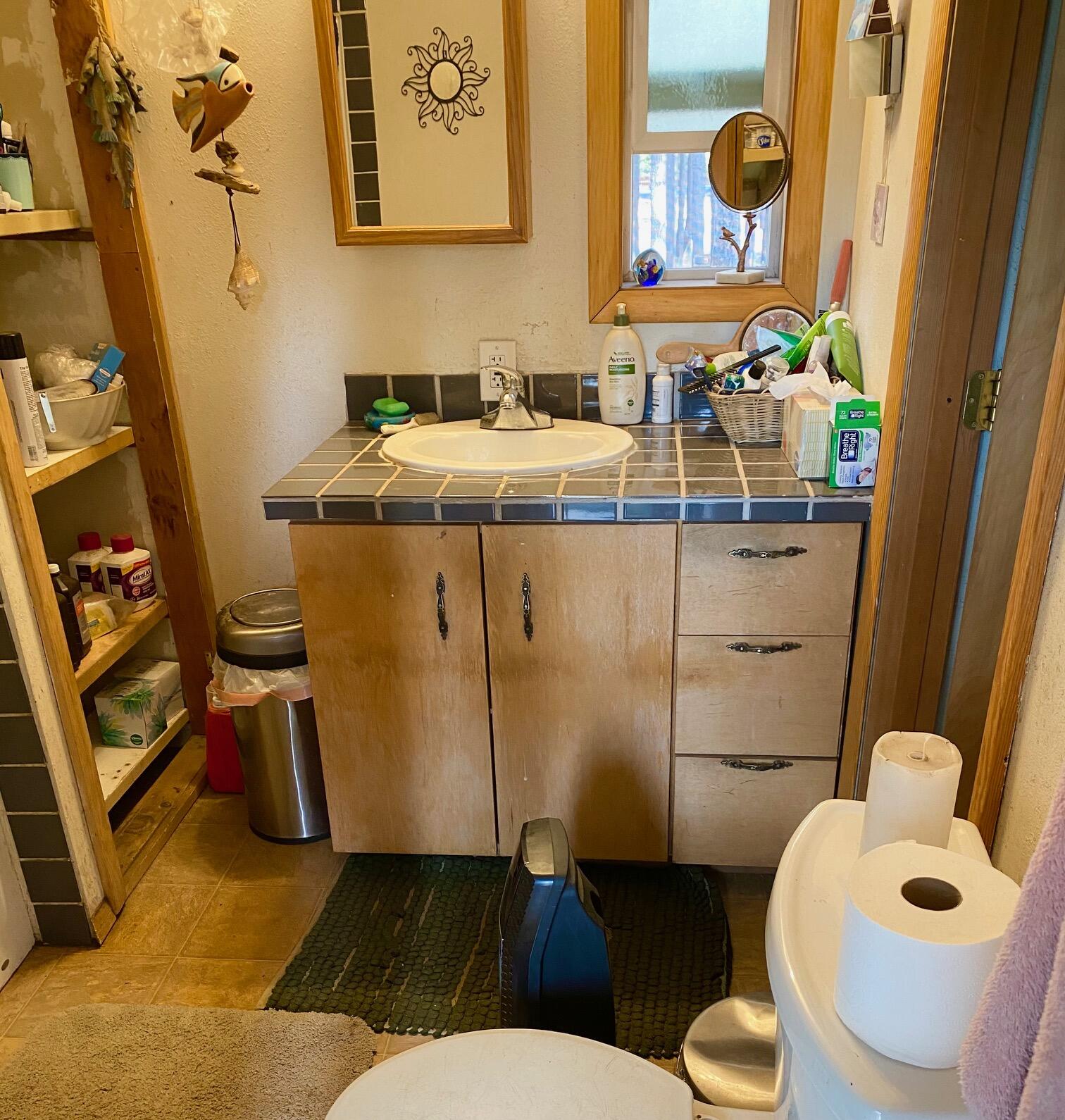54920 Huntington Road Bend, OR 97707 - Photo 5 of 32 Bath