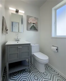 $4,298,000 | 933 Coast View Drive, Laguna Beach, CA 92651