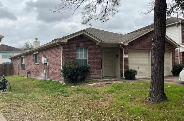 $2,250 | 17414 South Summit Canyon Drive, Houston, TX 77095