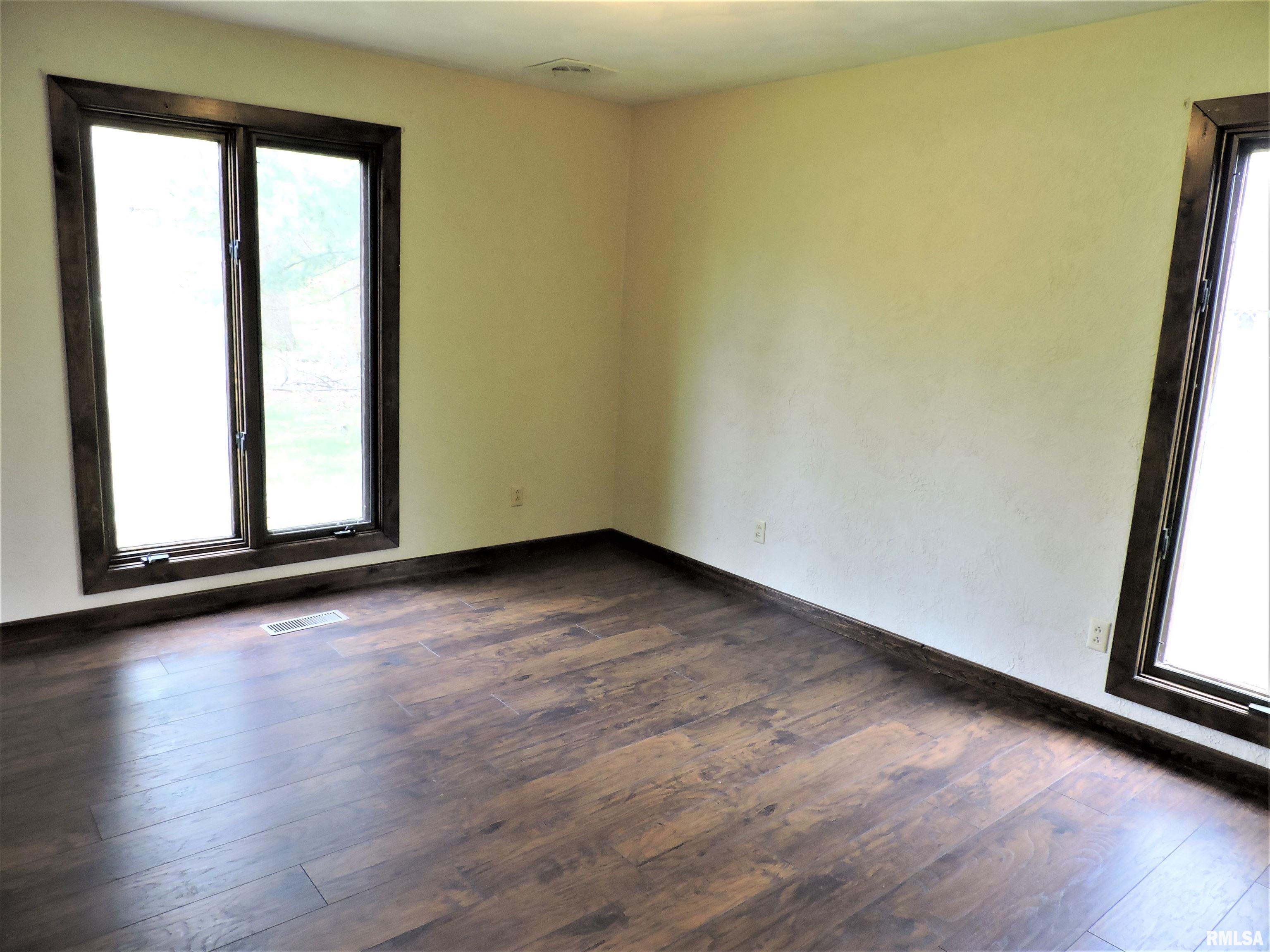 3918 South Autumn Drive Mapleton, IL 61547 - Photo 14 of 55 Gallery Image 14
