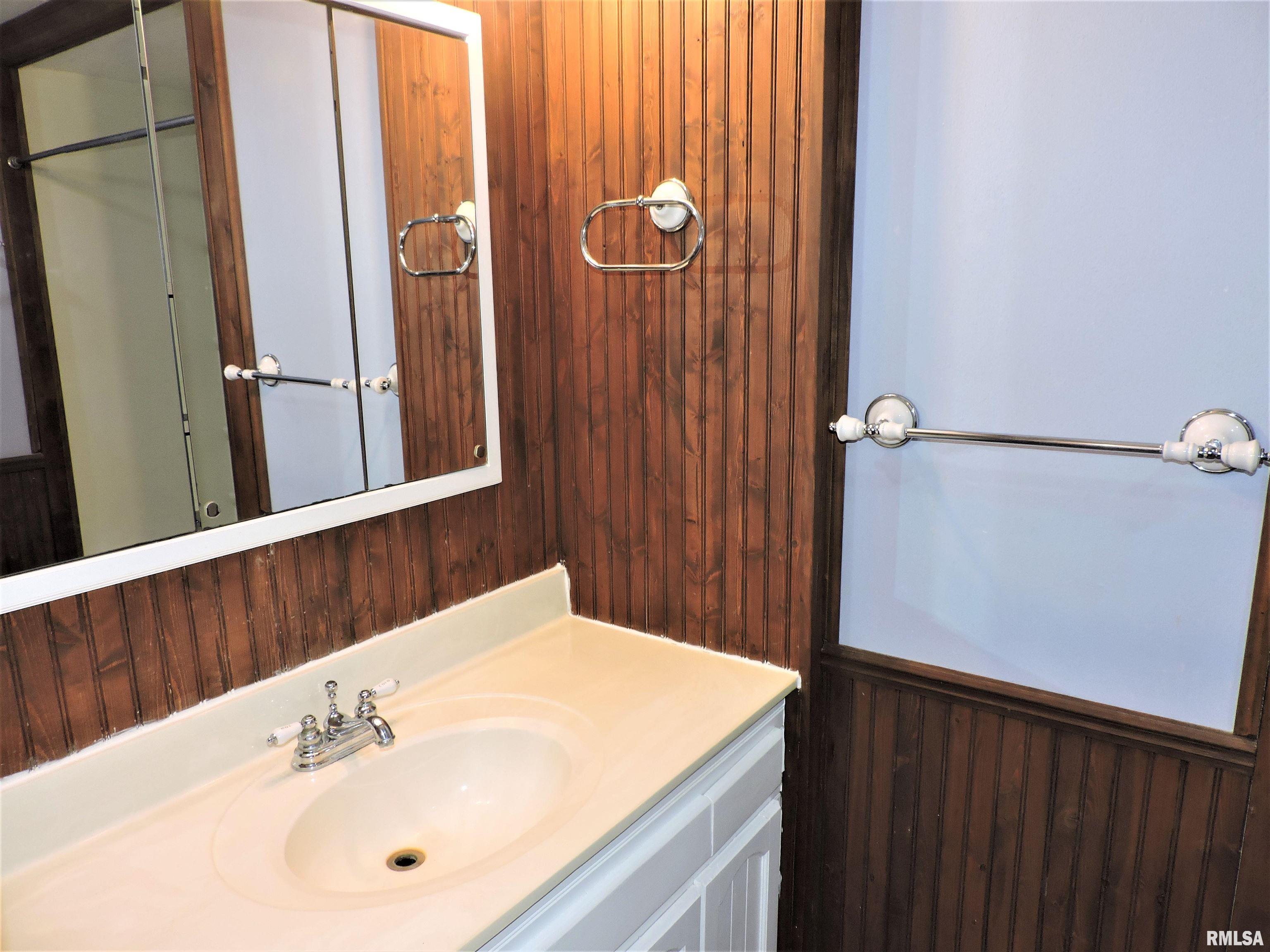 3918 South Autumn Drive Mapleton, IL 61547 - Photo 17 of 55 Gallery Image 17