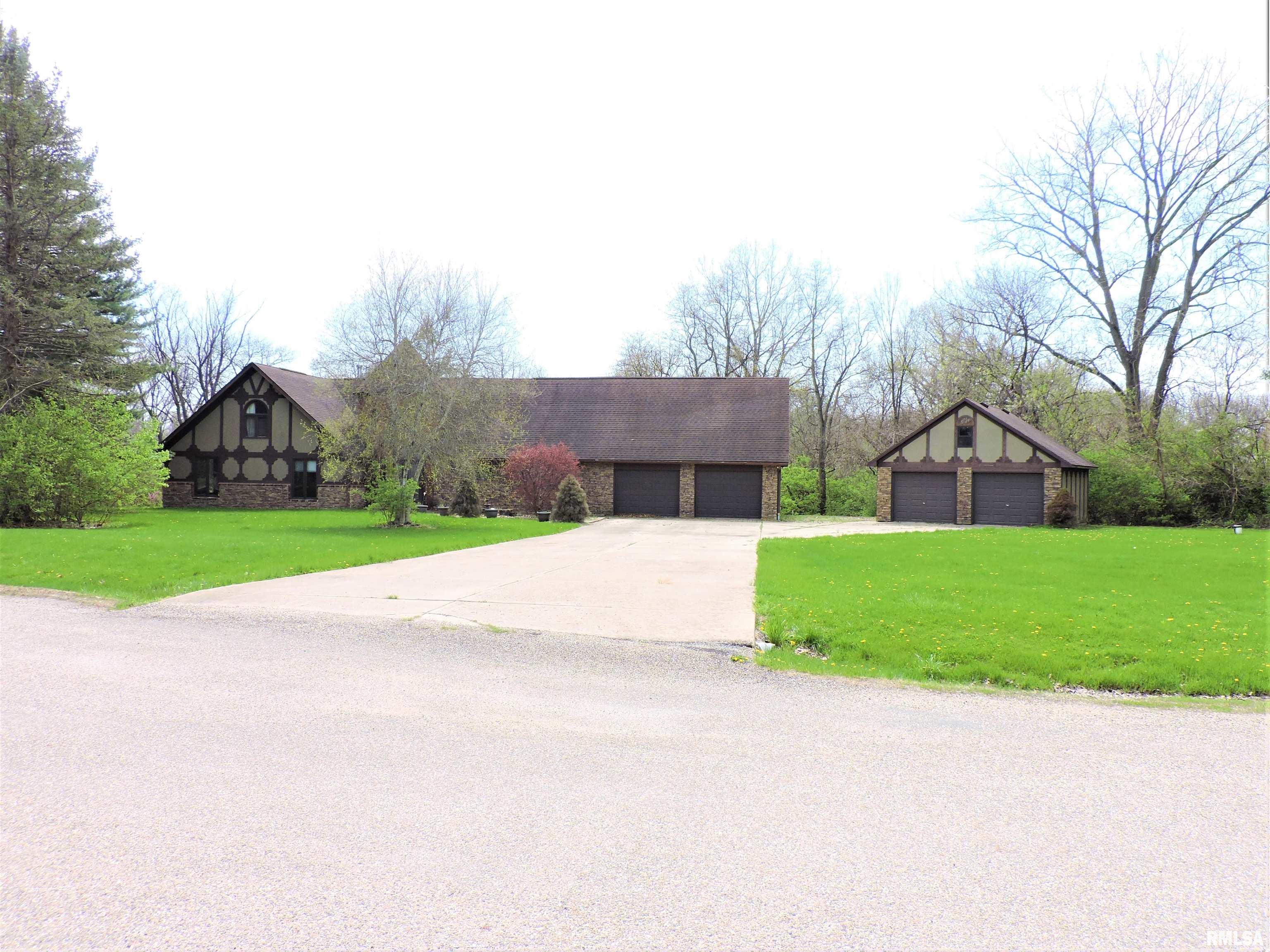3918 South Autumn Drive Mapleton, IL 61547 - Photo 2 of 55 Gallery Image 2