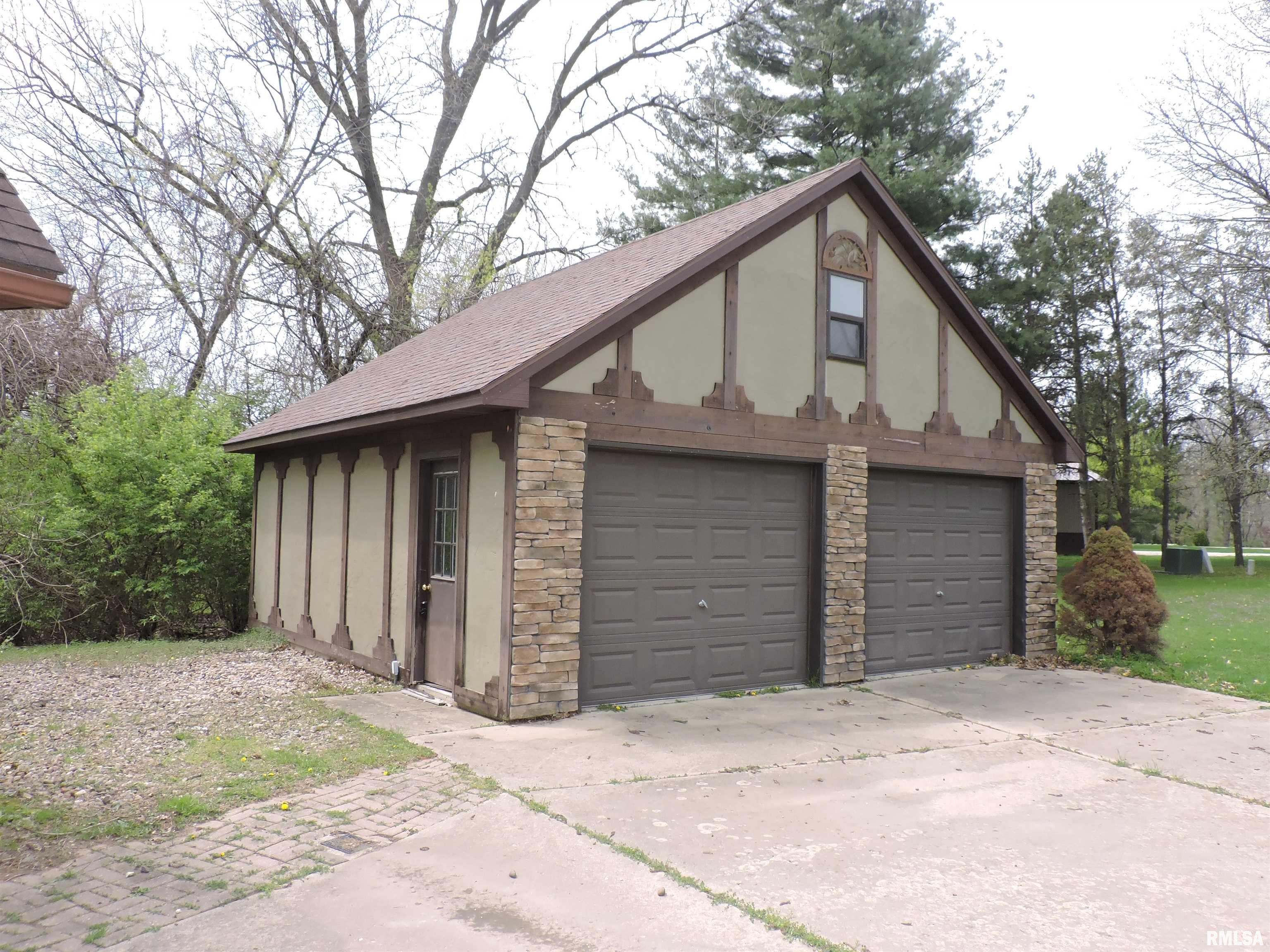 3918 South Autumn Drive Mapleton, IL 61547 - Photo 4 of 55 Gallery Image 4
