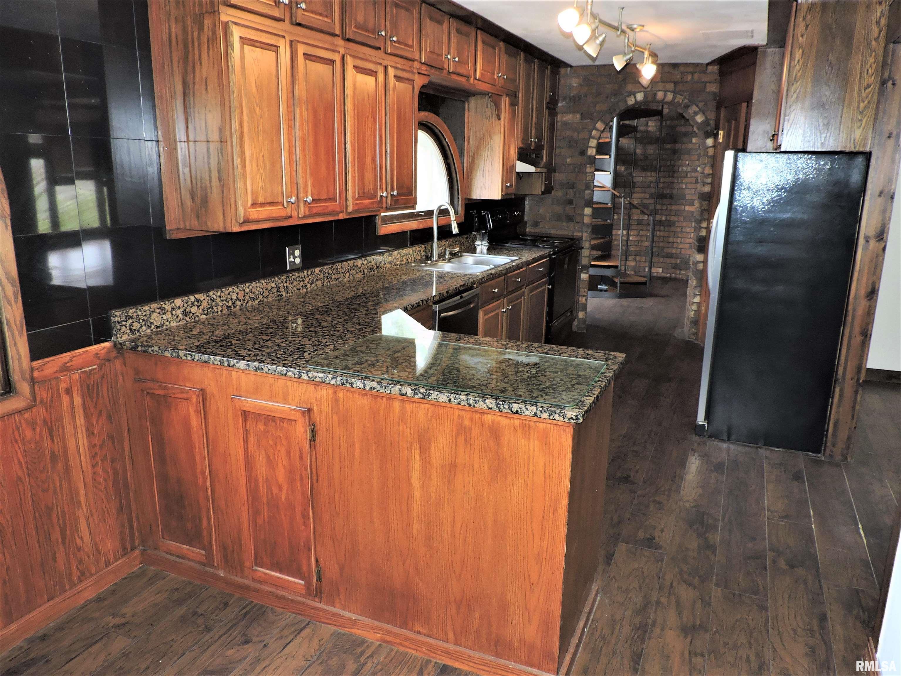 3918 South Autumn Drive Mapleton, IL 61547 - Photo 6 of 55 Gallery Image 6