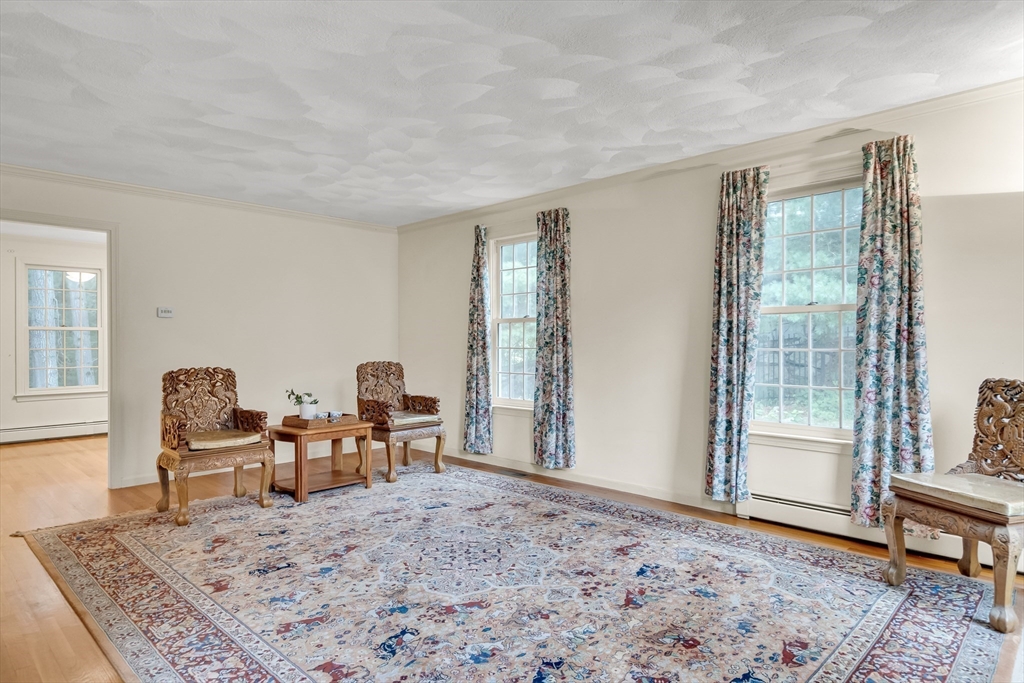 4 Crestview Road Bedford, MA 01730 - Photo 19 of 42 Gallery Image 19