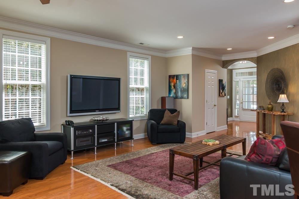 4020 Barton Park Place Raleigh, NC 27613 - Photo 5 of 24 Gallery Image 5