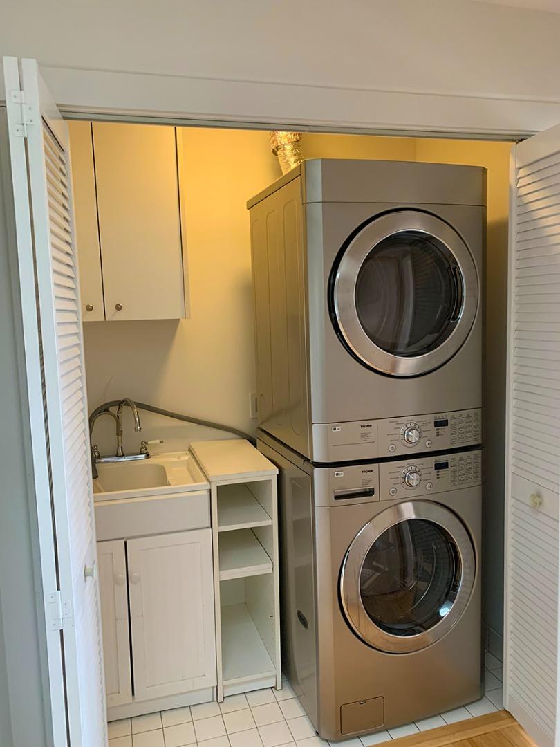 2912 Hillside Drive Burlingame, CA 94010 - Photo 10 of 19 a utility room with dryer and washer