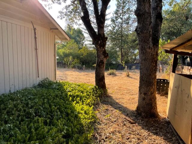 556 Upper Applegate Road Jacksonville, OR 97530 - Photo 3 of 22 556 pic 20 side yard
