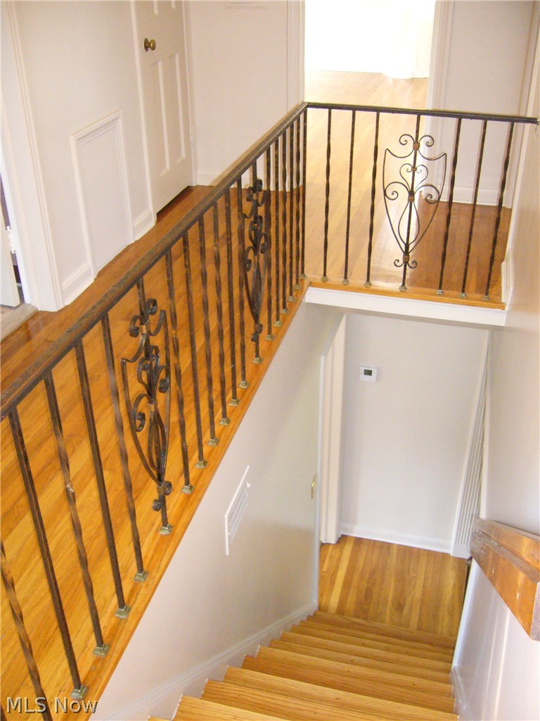 3820 Hillbrook Road Cleveland, OH 44118 - Photo 8 of 22 Gallery Image 8