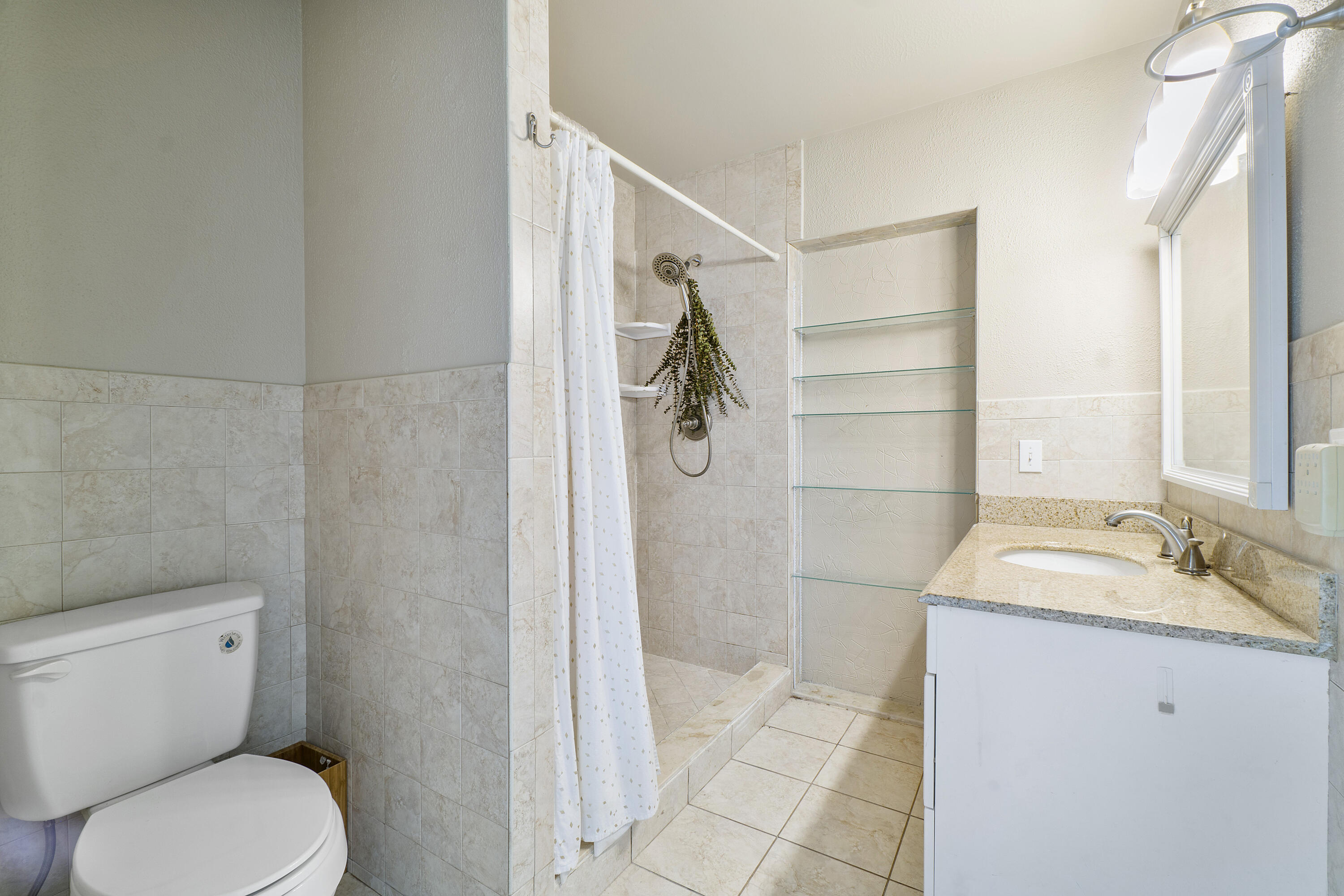 5199 1st Road Lake Worth, FL 33467 - Photo 18 of 35 Primary Bathroom