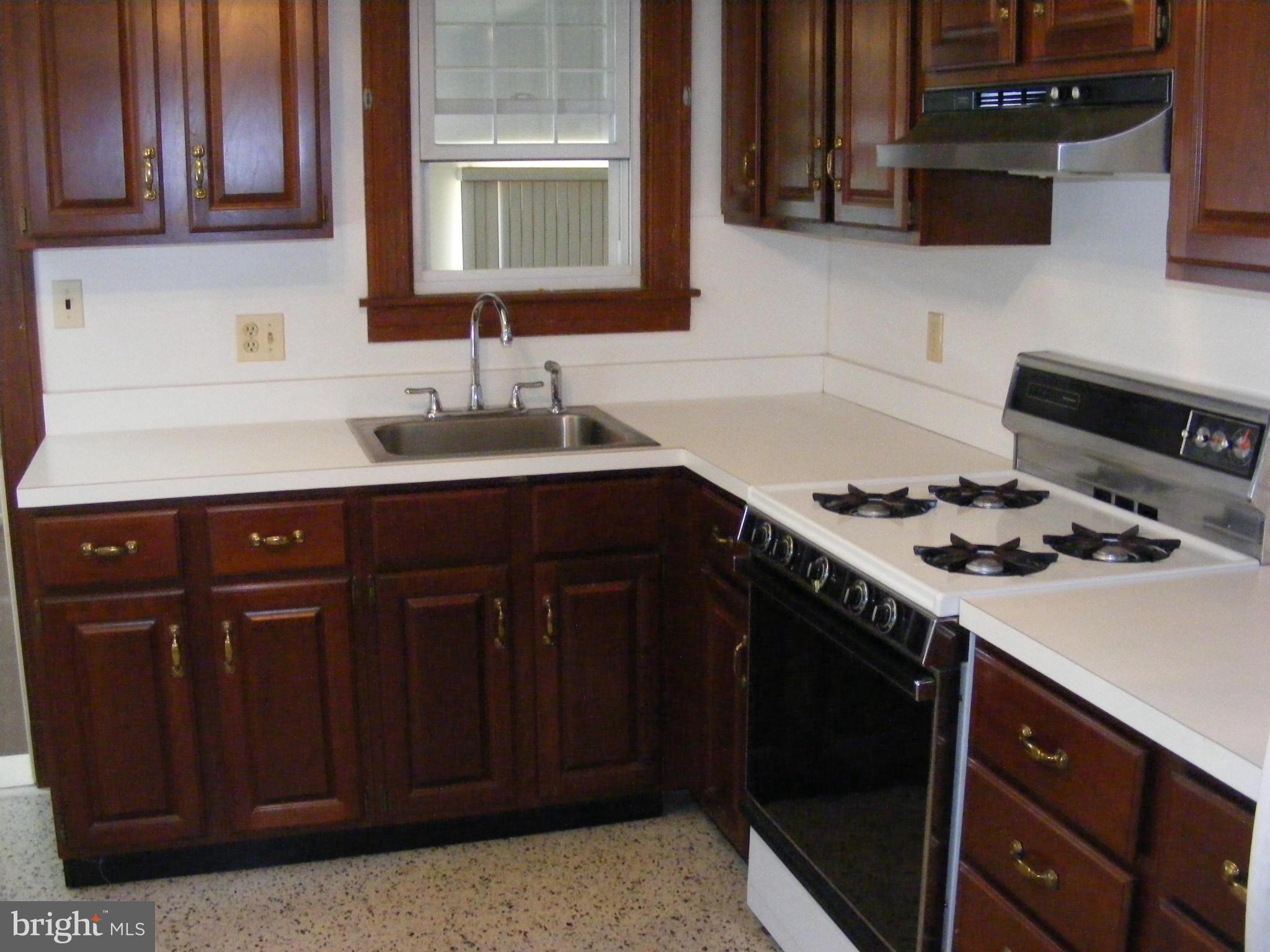 20 Avenal Road Baltimore, MD 21221 - Photo 6 of 14 Kitchen