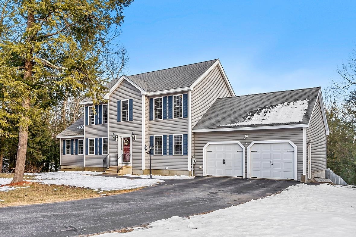 5 Lynwood Road Raymond, NH 03077 - Photo 2 of 40