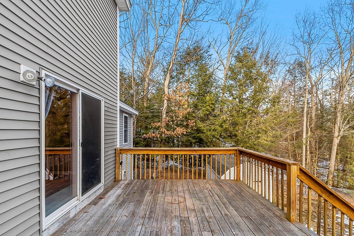 5 Lynwood Road Raymond, NH 03077 - Photo 5 of 40