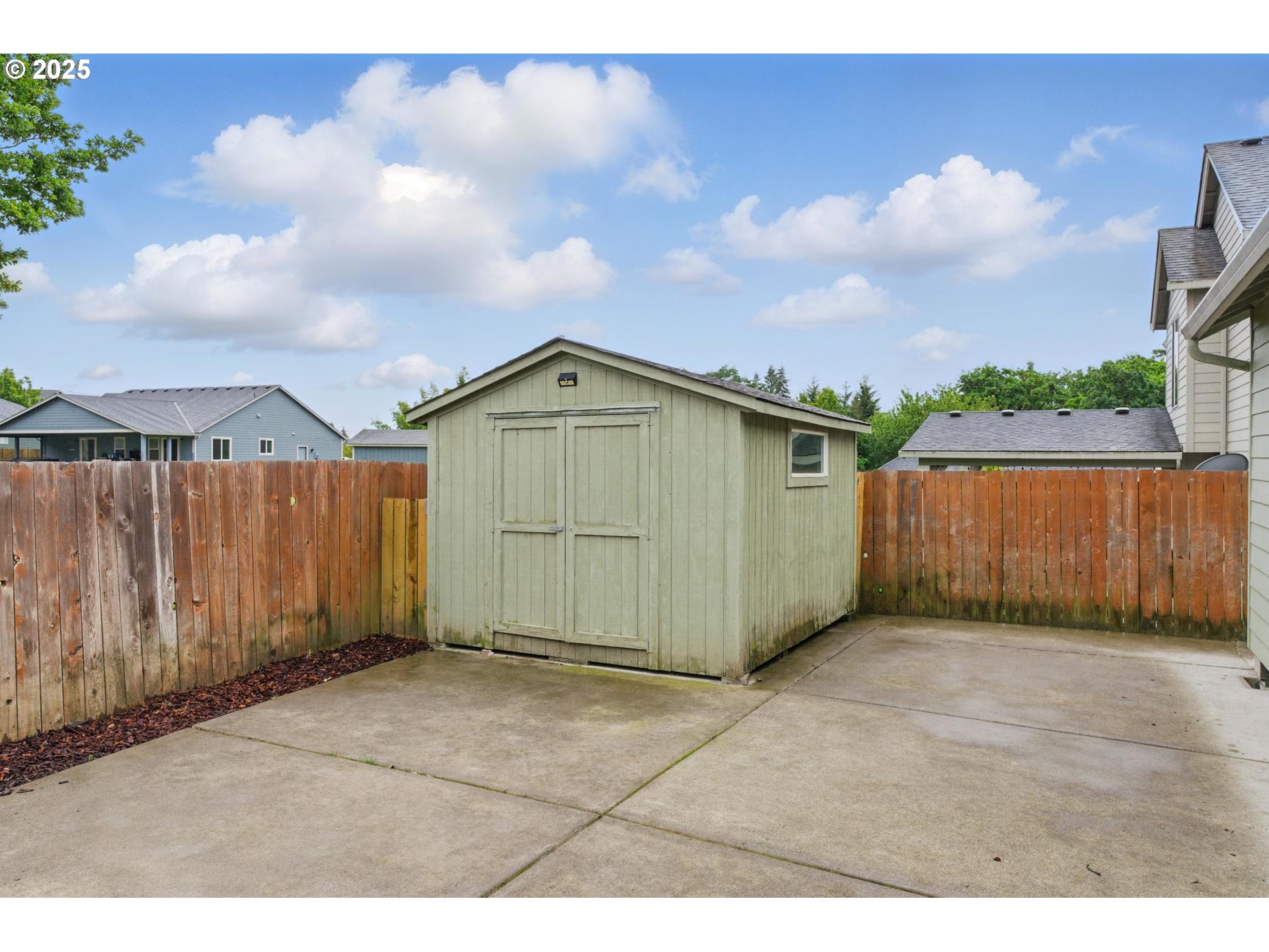 834 North 13th Place Ridgefield, WA 98642 - Photo 17 of 33 a view of a backyard