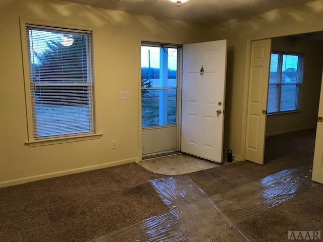 191 Herman Arnold Road Camden, NC 27921 - Photo 2 of 26 Entrance/Dining Room